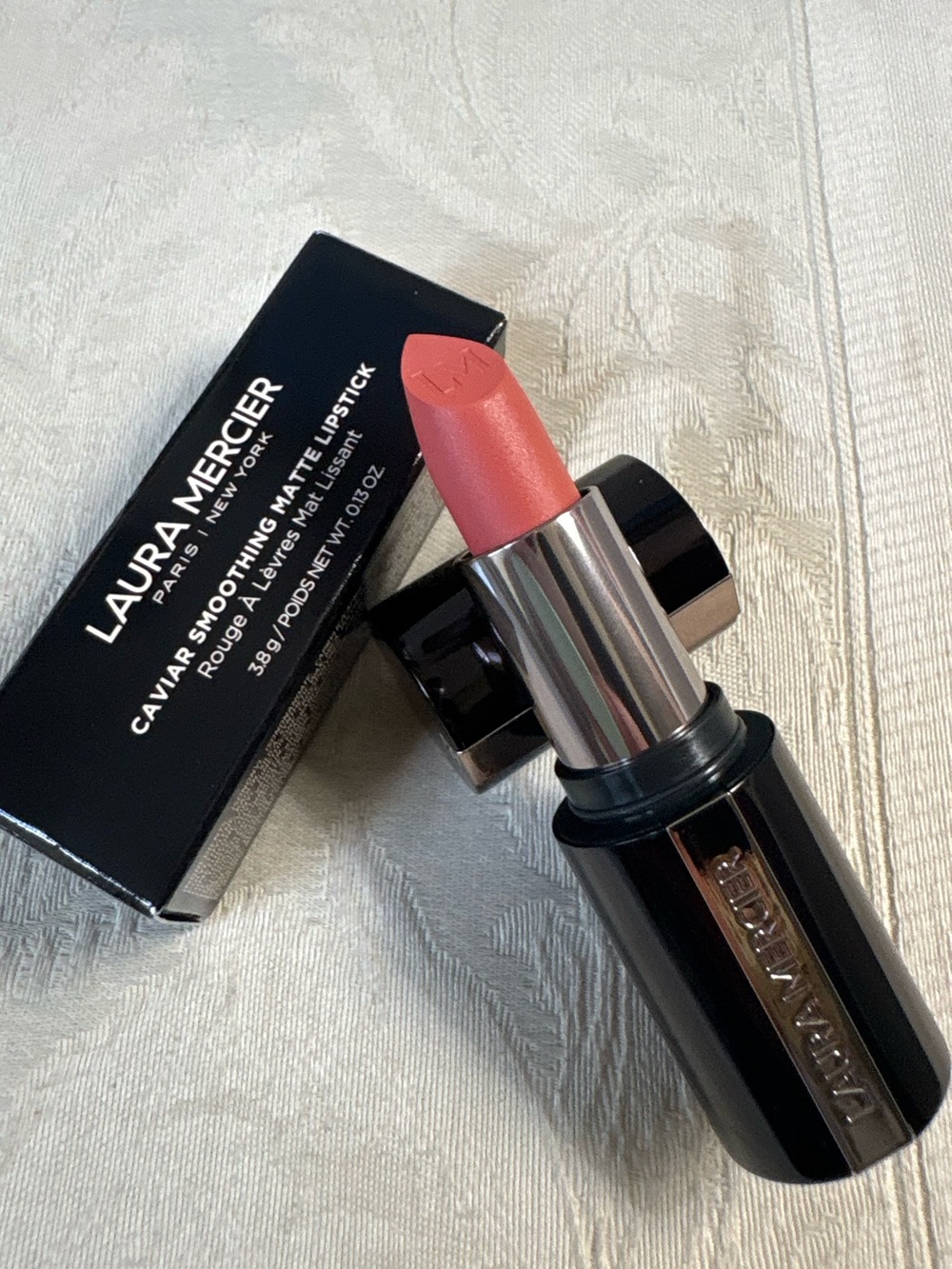 Laura Mercier Caviar Smoothing Matte Lipstick in Coral Velour 888 BNIB
